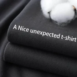 Damen Everly u0026 Lace Damenbekleidung-Lustiges Chicken Game T-Shirt - Schau nicht auf das Huhn T-Shirt