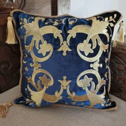 Medicci Home Bettzeug-Luxuriöser Kissenbezug aus Samt mit Petunienmotiv – elegantes Sofadekor