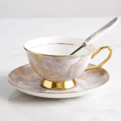 Feast u0026 Flair Küche & Esszimmer-Luxuriöses Kaffeetassen-Set aus Knochenporzellan – 200 ml Tasse mit Untertasse und Löffel