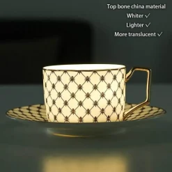 The Cozy Mug Küche & Esszimmer-Luxuriöses Tee- und Kaffeeset aus Bone China – Elegante Kanne und Tassen aus goldfarbenem Porzellan