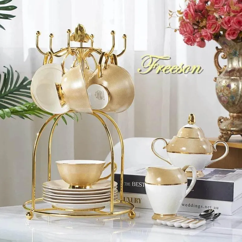 Feast u0026 Flair Küche & Esszimmer-Luxuriöses Teeservice aus Knochenporzellan mit Goldbesatz, Teekanne, Kaffeetassen und Milchkännchen