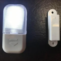 Comfort u0026 Style Beleuchtung-Magnetic LED Mini Door Lamp - Automatic Nightlight