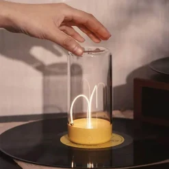 Illuminate Home Beleuchtung-Magnetic Line Tischlampe - Modernes minimalistisches LED-Schreibtischlicht