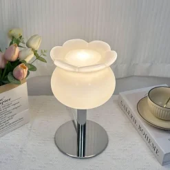 Illuminate Home Beleuchtung-Maiglöckchen-Tischlampe – Elegante florale Beleuchtungsvorrichtung für Ihr Zuhause