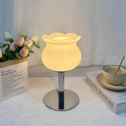 Illuminate Home Beleuchtung-Maiglöckchen-Tischlampe – Elegante florale Beleuchtungsvorrichtung für Ihr Zuhause