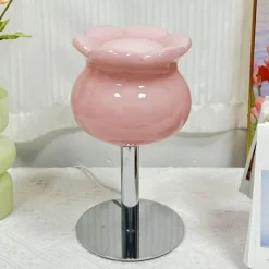 Illuminate Home Beleuchtung-Maiglöckchen-Tischlampe – Elegante florale Beleuchtungsvorrichtung für Ihr Zuhause