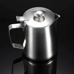 Tom Küche & Esszimmer-Milchaufschäumkrug mit Deckel – Barista-Werkzeug aus Edelstahl für Latte Cappuccino