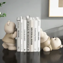 The Finishing Touch Wohndeko-Milo Bär Buchstützen – Niedliche Kinderzimmerdekoration, Kinderzimmerzubehör
