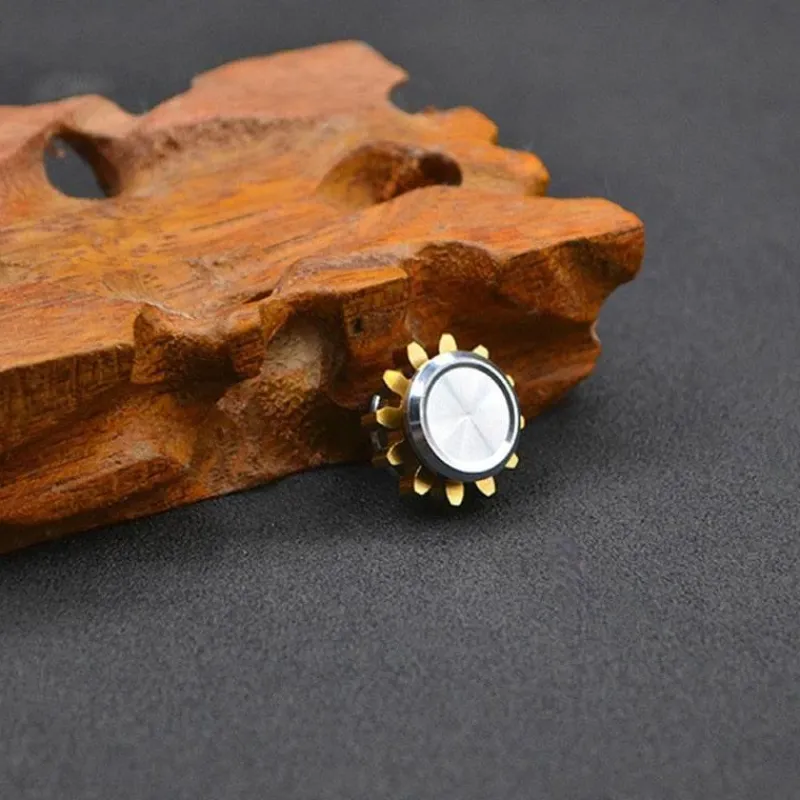 The Decor Haven Babyspielzeug-Mini-Fidget-Spinner aus Metall – Spielzeug zum Stressabbau