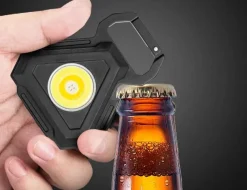 Roam Ready Heimwerkzeuge|Outdoor & Garten-Mini-LED-Schlüsselanhänger-Taschenlampe, Flaschenöffner – kompaktes Multifunktionswerkzeug