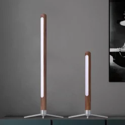 Willow u0026 Whim Beleuchtung-Minimalistische Schreibtischlampe aus Holz – Nordic Sky Design