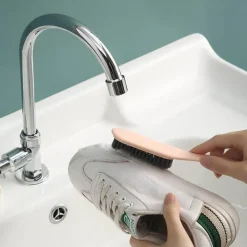 The Culinary Kit Küche & Esszimmer-Mini-Schuhbürste mit langem Griff – einfaches Reinigungswerkzeug