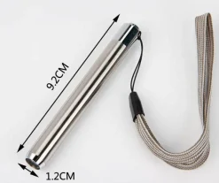 Cozy Living Camping-Werkzeuge|Camping Im Freien-Mini-Taschenlampe aus Edelstahl – tragbares LED-Licht