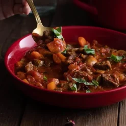 Elegance at the Table Küche & Esszimmer-Miranda Porzellan Tafelservice – Elegantes Geschirr für stilvolles Dinieren