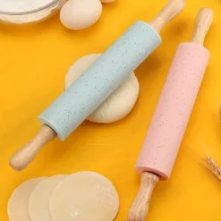 Tom Küche & Esszimmer-Nudelholz aus Silikon mit Holzgriff – Antihaft-Backwerkzeug