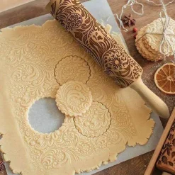 The Decor Haven Küche & Esszimmer-Nudelholz in Schneeflockenform – Plätzchenbackwerkzeug aus Holz für das Backen an Feiertagen