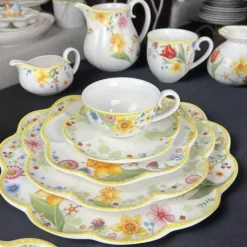 Elegance at the Table Küche & Esszimmer-Oster-Tulpen-Geschirrset – Frühlingsinspiriertes Serviergeschirr aus Keramik