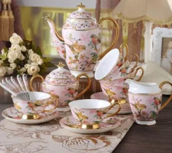 Feast u0026 Flair Küche & Esszimmer-Pink Bird Teeservice – Teekanne, Tassen und Krug aus Bone China
