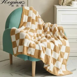 Cozy Haven Bettzeug-Plüschdecke mit Schachbrettmuster – weicher Überwurf für Sofa und Heimdekoration