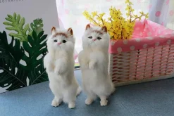 The Gilded Nest Wohndeko-Plüschkatzenfigur - Niedliche Schreibtischdekoration