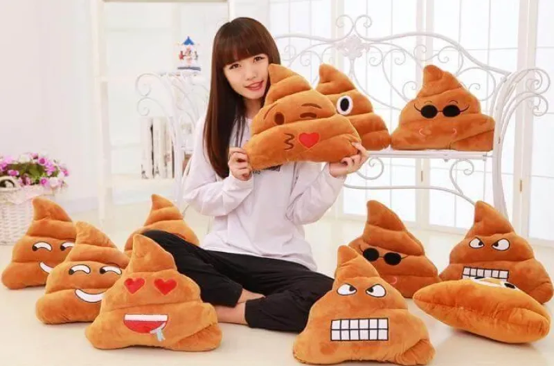 Cozy Cushions Bettzeug-Poop Emoji Kissen - Lustiges Plüschkissen