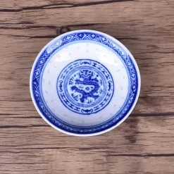 Elegance at the Table Küche & Esszimmer-Porzellangeschirr-Set mit Drachenmuster – Blau-weiße Essteller