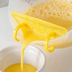 Tom Küche & Esszimmer-Präzisions-Messbecher mit Filter für präzises Backen und Kochen