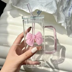 Plates u0026 More Küche & Esszimmer-Quadratischer Kaffeebecher mit Deckel und Strohhalm – 350 ml Geschenkbecher