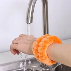 The Blissful Bath Badezimmer-Quick-Dry Mini Towel - Water-Absorbing Sports Wristband