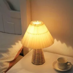 The Light Loft Beleuchtung-Rattan-Tischlampe – Stilvolles Beleuchtungsdekor für Zuhause