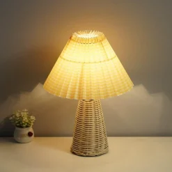 The Light Loft Beleuchtung-Rattan-Tischlampe – Stilvolles Beleuchtungsdekor für Zuhause