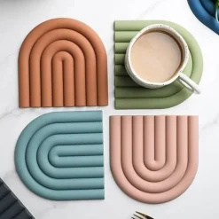 Tom Küche & Esszimmer-Regenbogen-Untersetzer-Set aus Silikon – hitzebeständige Tischsets für die Küche