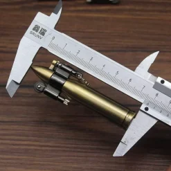 The Outdoor Vault Outdoor-Gadgets|Heimwerkzeuge-Retro Jet Feuerzeug Schlüsselanhänger - Metall Accessoire