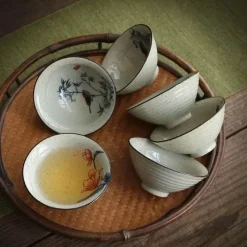 Plates u0026 More Küche & Esszimmer-Retro-Teetassen-Set aus Keramik – Vintage-Teetassen für gemütliche Zusammenkünfte