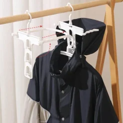 Tranquil Waters Badezimmer-Rutschfester, faltbarer Pullover-Kleiderbügel – platzsparender Kleider-Organizer