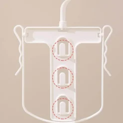 Tranquil Waters Badezimmer-Rutschfester, faltbarer Pullover-Kleiderbügel – platzsparender Kleider-Organizer