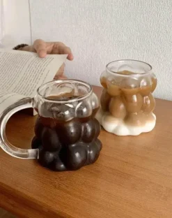 Brew Bliss Küche & Esszimmer-Schlanker Becher aus Glas mit unregelmäßigen Blasen