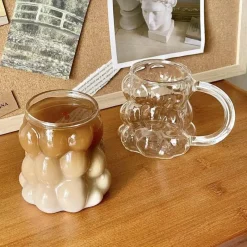 Brew Bliss Küche & Esszimmer-Schlanker Becher aus Glas mit unregelmäßigen Blasen