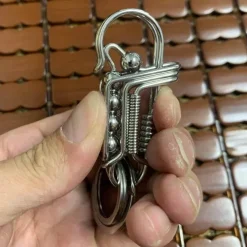 Trail Tech Outdoor-Gadgets|Outdoor-Artikel-Schlüsselanhänger aus mattiertem Edelstahl – elegantes Eisenwebdesign