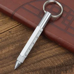 The Outdoor Vault Outdoor-Artikel|Heimwerkzeuge-Schlüsselanhänger-Schraubendreherstift – Multifunktionswerkzeug mit Touchscreen-kompatiblen Funktionen