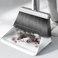 Cozy Living Möbel-Self-Cleaning Foldable Broom Dustpan - Innovative Cleaning Tool