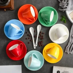 Plates u0026 More Küche & Esszimmer-Set aus Espressotasse und Untertasse aus Keramik – 80 ml Kaffee-/Teetasse aus Porzellan