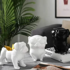 Plates u0026 More Küche & Esszimmer-Skulptur mit schwarzen Bulldoggenflügeln – Keramik-Dekoration für Zuhause und Büro