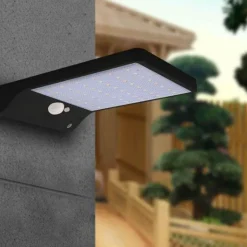 Nomad Gear Camping Im Freien|Beleuchtung-Solar Gartenlaterne - Wasserdichte Außenleuchte