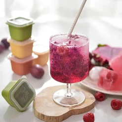 The Cozy Mug Küche & Esszimmer-Stapelbares Eiswürfelbereiter-Set – Gefrierschale aus Silikon für einfache Eiswürfel