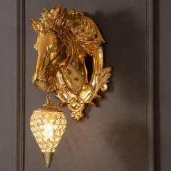 Glow Haven Beleuchtung-Sultan Horse Wandlampe - Elegantes Reiterdekor