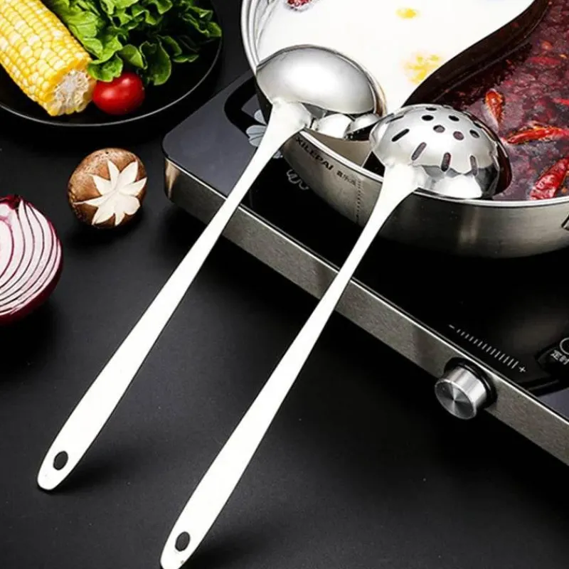 Tom Küche & Esszimmer-Suppenkelle aus Edelstahl mit langem Griff, Sieb – langlebiges Küchenutensil