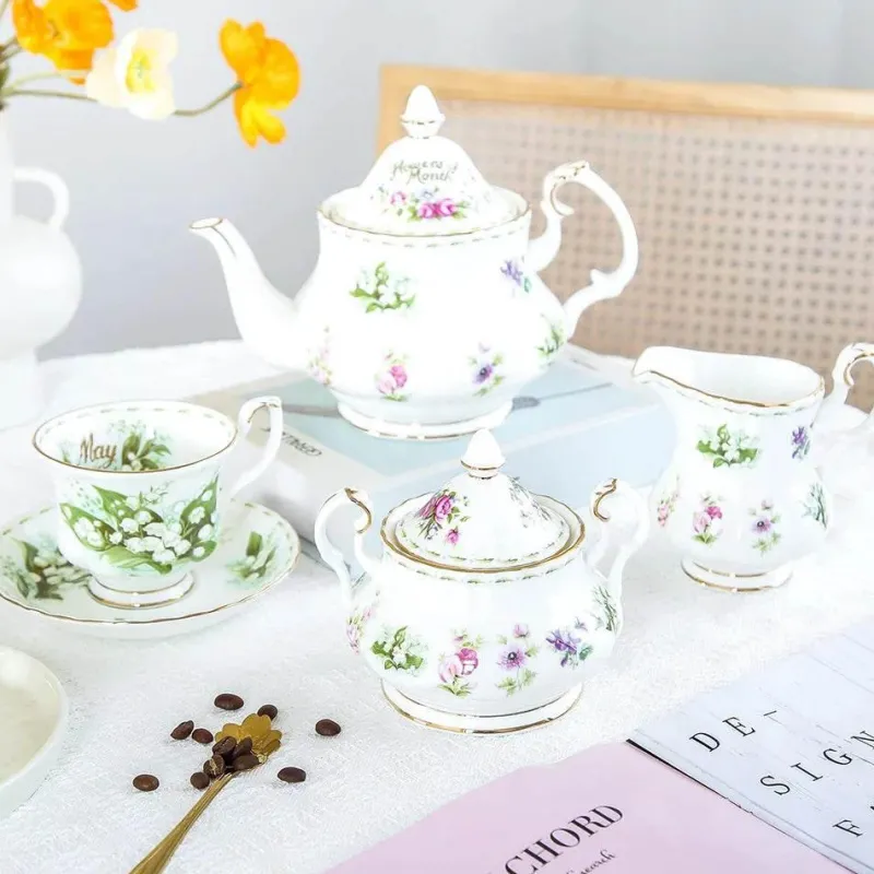 Feast u0026 Flair Küche & Esszimmer-Teegeschirr-Set „Blume des Monats“ – Elegantes Trinkgeschirr für Zuhause und die Küche