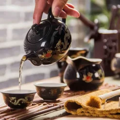 Plates u0026 More Küche & Esszimmer-Teekannen-Set mit rotem chinesischen Drachen – Kung-Fu-Teekessel