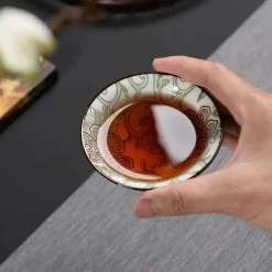 Plates u0026 More Küche & Esszimmer-Teetasse aus Keramik – Sake-Tasse aus blau-weißem Porzellan